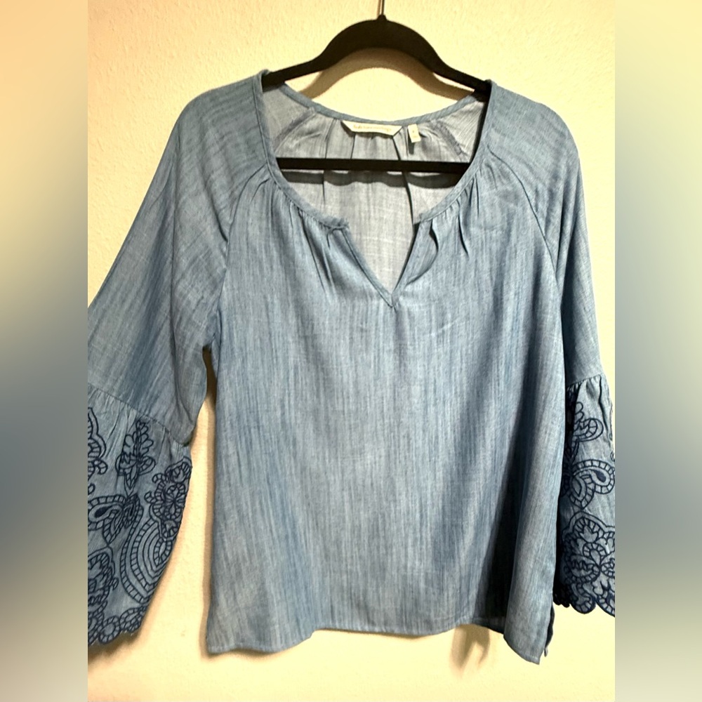 Soft Surroundings Sz S Denim type Blue Blouse Embroidery Bell Sleeves,Country